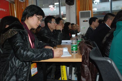 印聯(lián)培訓學員們認真聽取積分制管理實戰(zhàn)課程