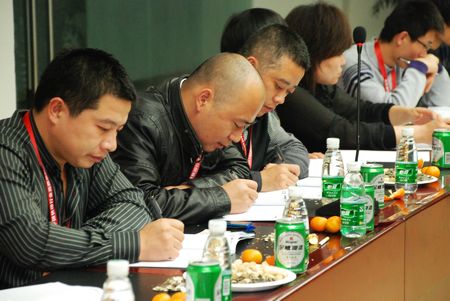 學(xué)員們認(rèn)真記下自己的收獲