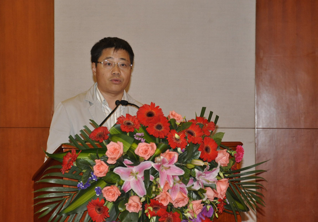 國(guó)家工商總局市場(chǎng)司副司長(zhǎng)楊洪豐致辭